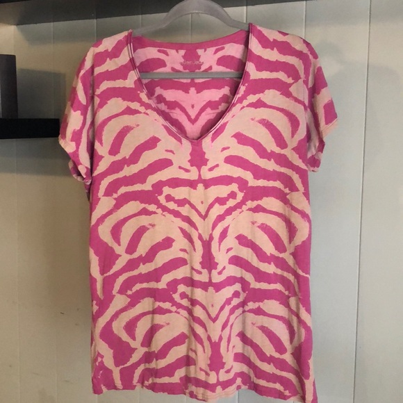 Calvin Klein Jeans Tops - Calvin Klein Jeans V-neck shirt